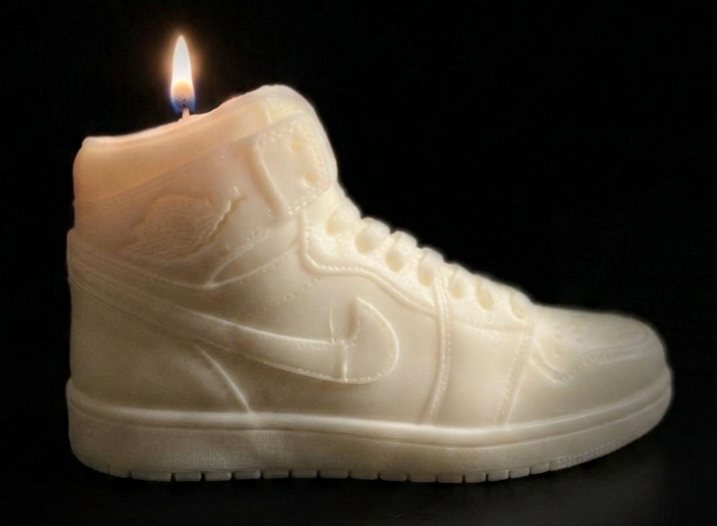 AJ1 Candle